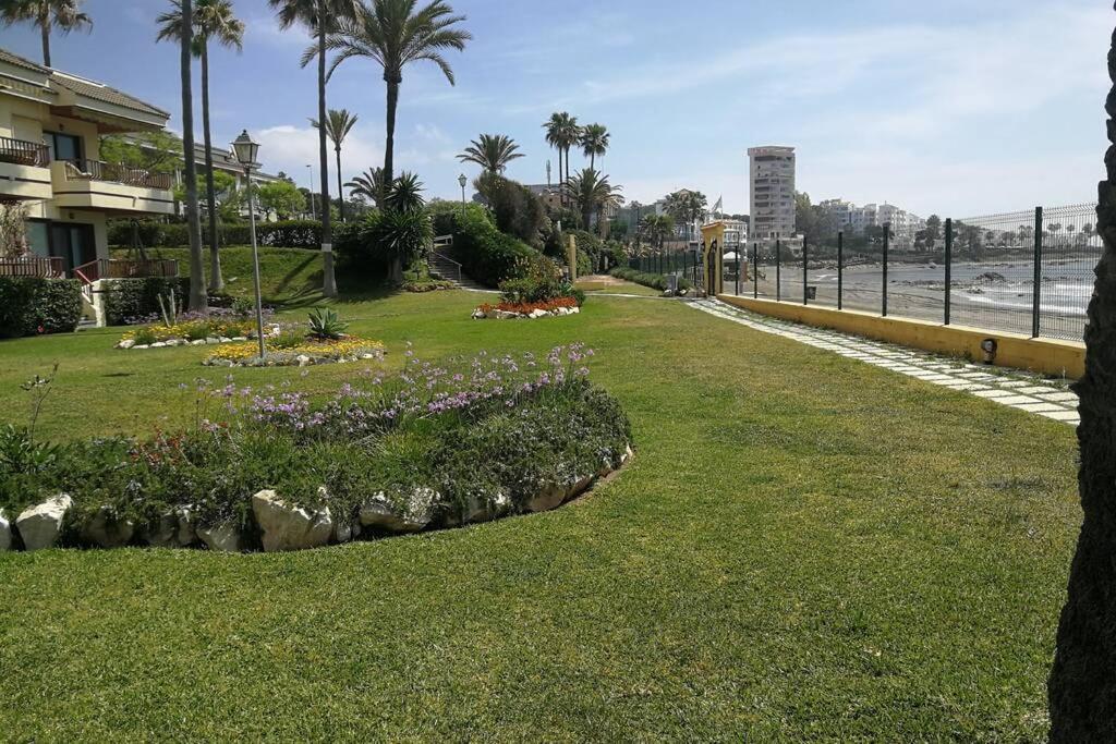 Apartamento En Urb Primera Linea De Playa Màlaga Exteriér fotografie